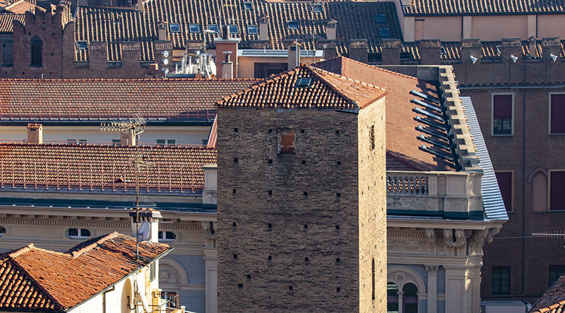 Torre dei Toschi, Bologna, @torridibologna